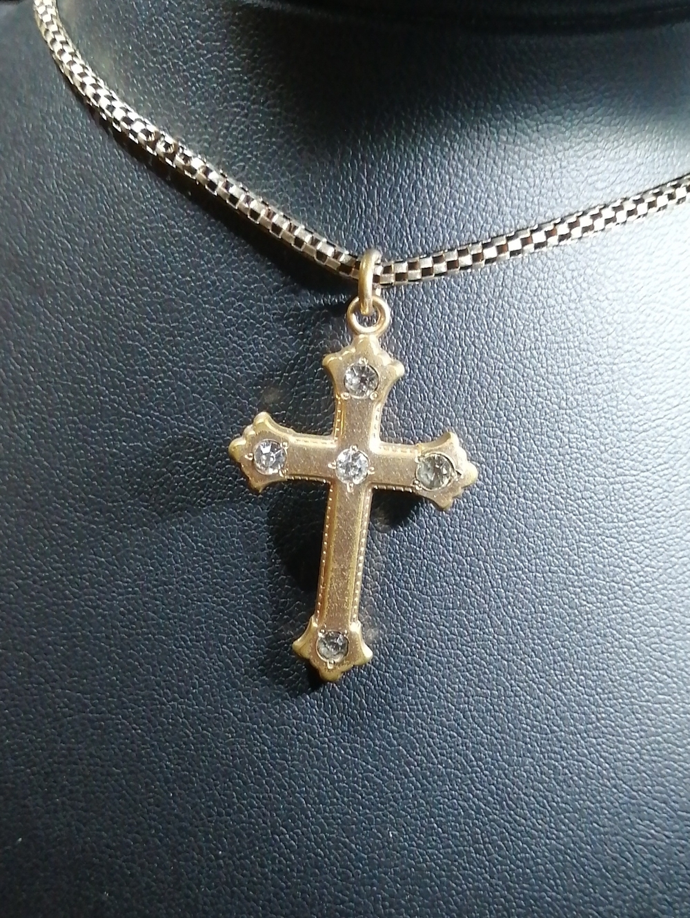 Vintage Rose Gold Plated Cross Pendant Necklace with Clear Crystals Necklace 16"